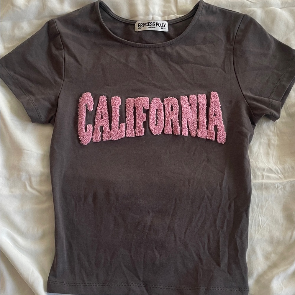 Princess Polly Teen California Semi-cropped Baby T-Shirt - Gray and Pink